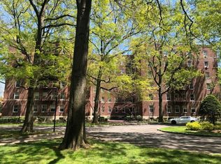 1 Larchmont Ave #712B, Larchmont, NY 10538