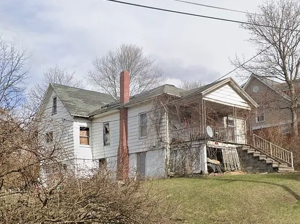 1215 Florida Ave, Johnstown, PA 15902