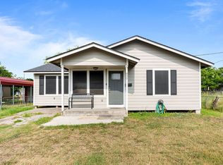 800 Avenue B, Sinton, TX 78387