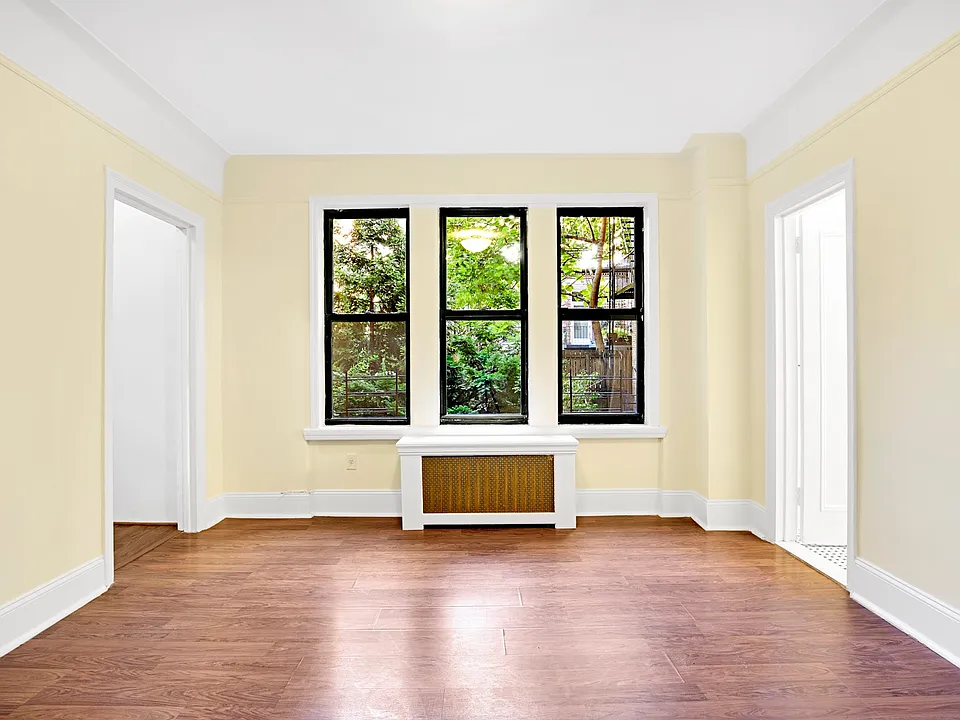 52 Clark St #1N