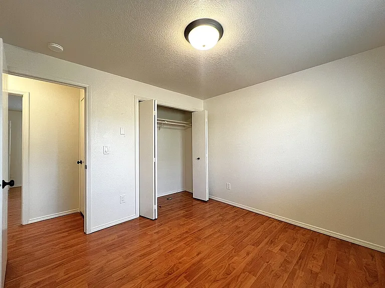 1318 S Michigan Ave — Photo 21