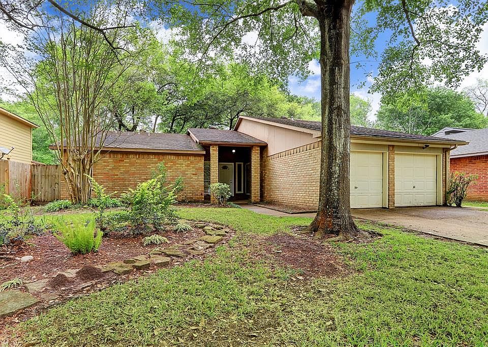1st image of 5006 Pine Cliff Dr