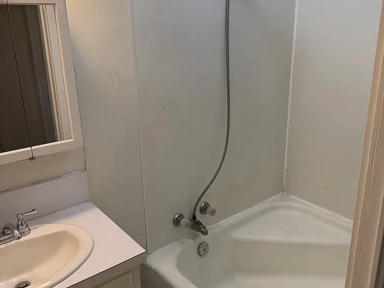 712 N Ollie St — Photo 5