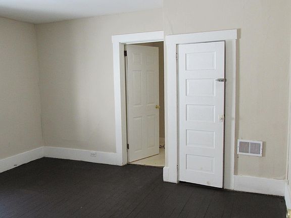 2nd image of 506 N Zane Ave