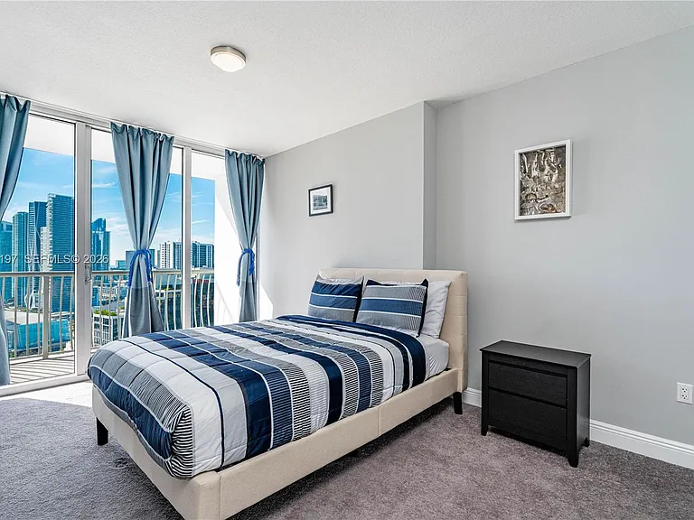 1750 N Bayshore Dr #3410 — Photo 19