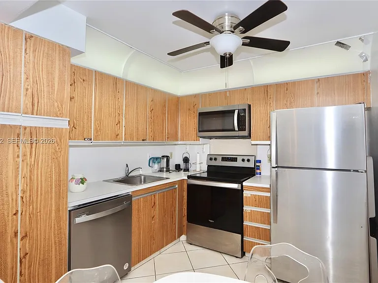 2401 S Ocean Dr #806 — Photo 9