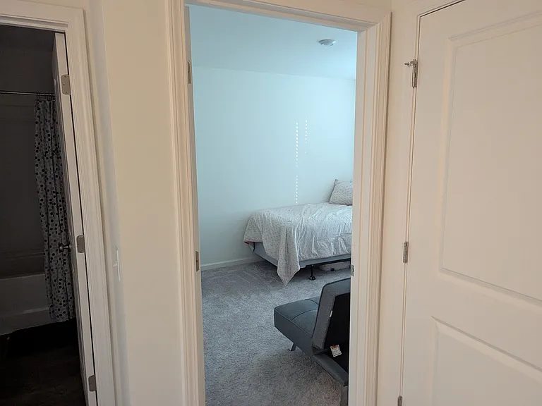 211 Foster St — Photo 11