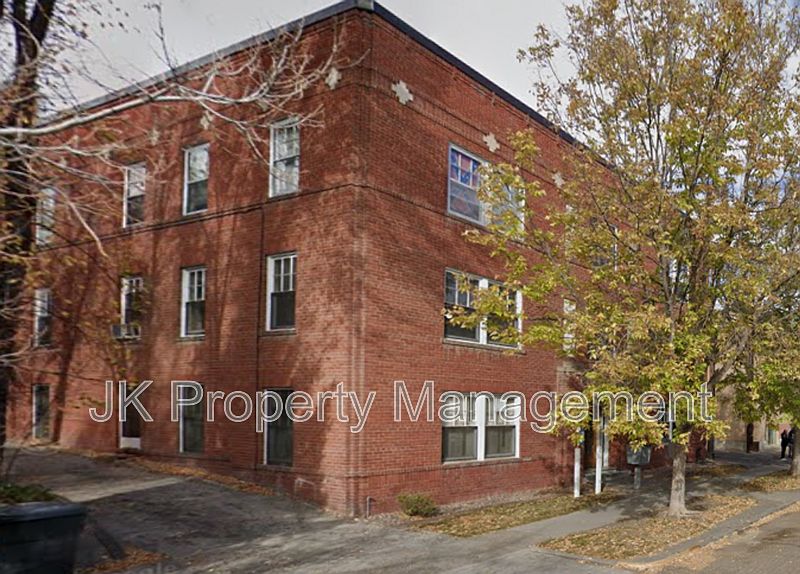 1st image of 310 5th St N Unit 1