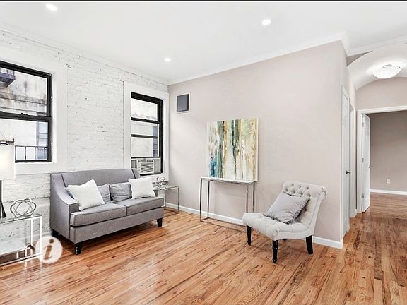 5th image of 2105 33rd St #5G