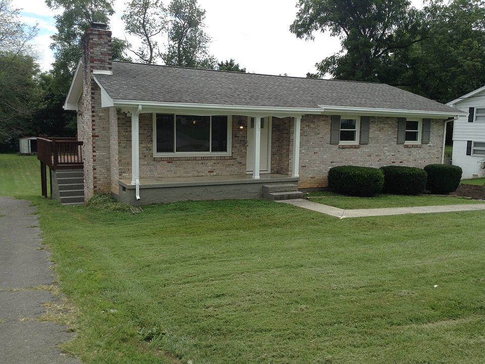 1st image of 205 Blue Bonnet Dr