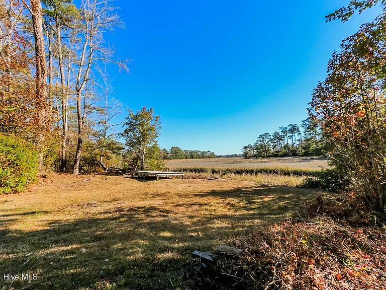 2901 Mandy Ln — Photo 38