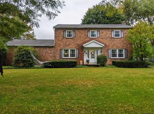 2186 Lynnwood Dr, Niskayuna, NY 12309