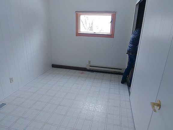 4th image of 7 Vesta Cir