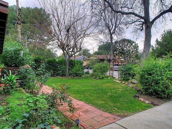 3rd image of 4116 W Woodland Ave