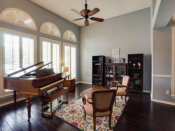 4th image of 5100 Plantation Ln