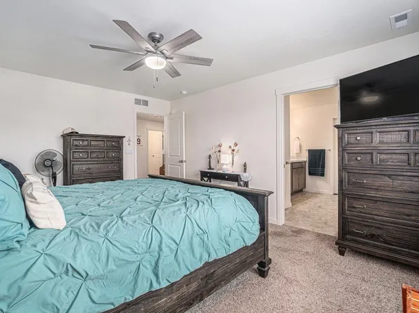 605 Sawyers Pond Dr, Severance, CO 80550