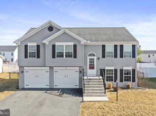 82 Bishop Ave, Inwood, WV 25428