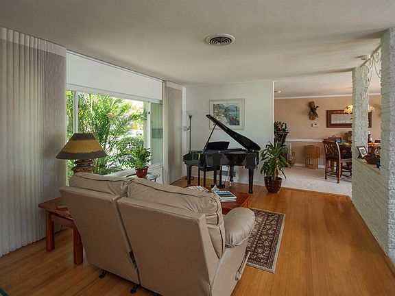 4th image of 1781 Killarney Dr