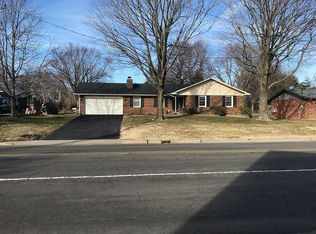129 E Country Ln, Collinsville, IL