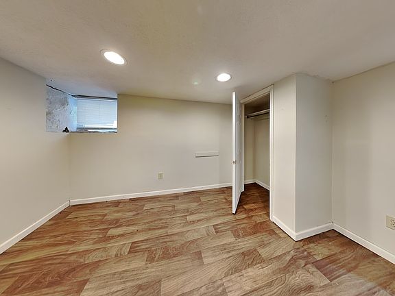 2nd image of 31 W 10th Ave #31