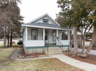 454 Washington St, Barrington, IL 60010
