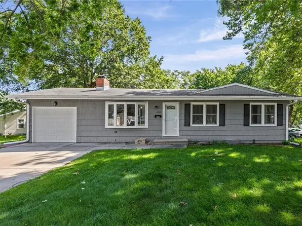 8422 W 68th Ter, Overland Park, KS 66204