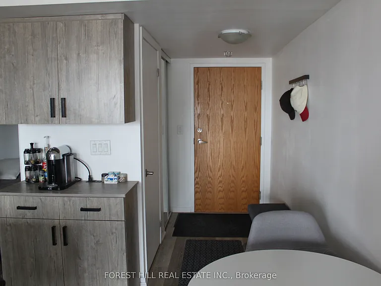 20 Joe Shuster Way #915 — Photo 4