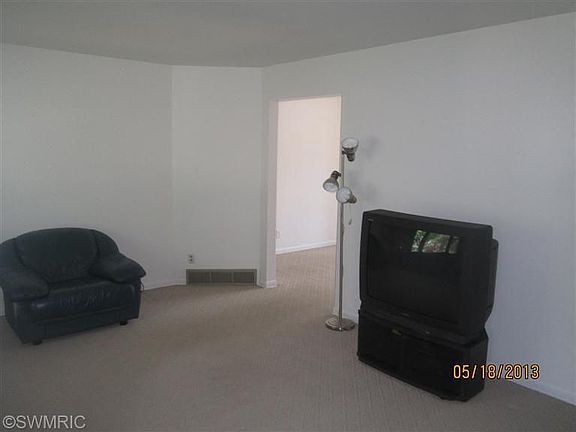 5th image of 1251 Brunswick Dr