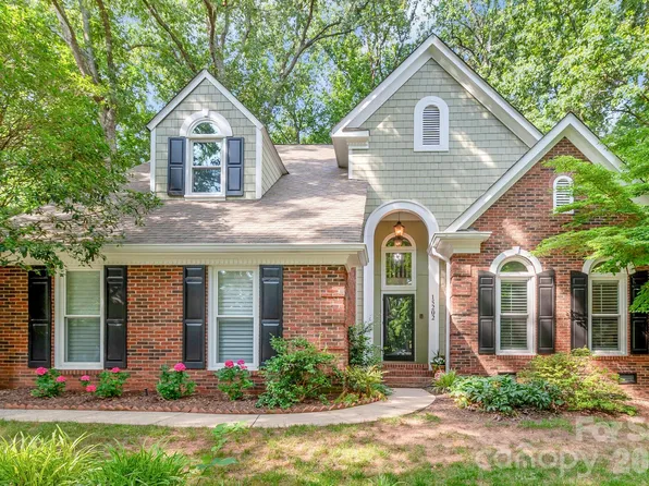 15202 Sharrow Bay Ct, Huntersville, NC 28078