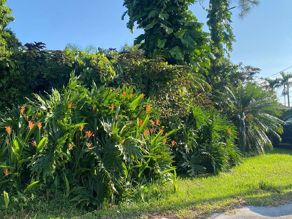 2nd image of 7666 Seabreeze Dr