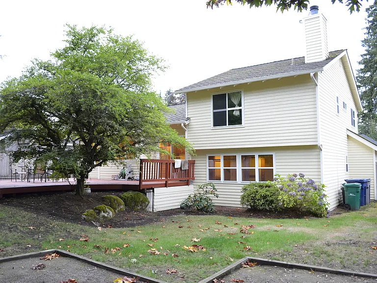 2816 235th Pl NE — Photo 12