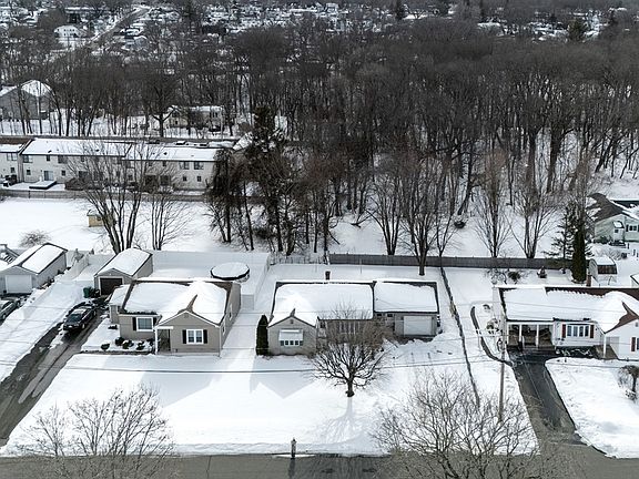 4th image of 35 Silvin Rd