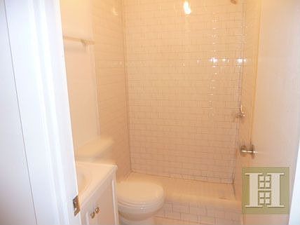 5th image of 414 E 9th St APT 2