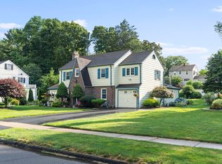 35 Grandview Ter, Wethersfield, CT 06109