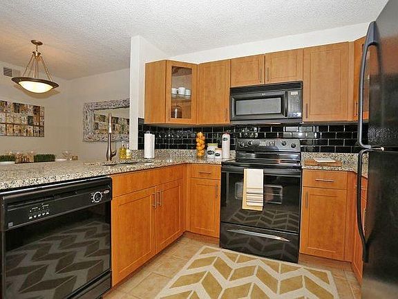 2nd image of 5732 Harborside Dr