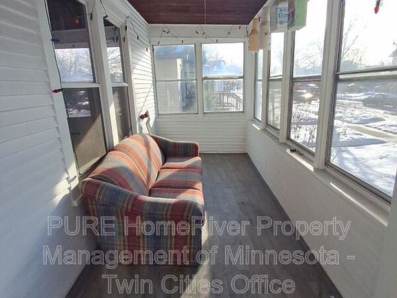 2nd image of 894 21st Ave SE