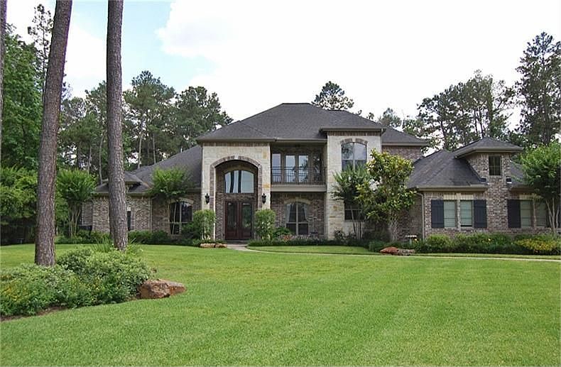 1st image of 10250 Clubhouse Cir