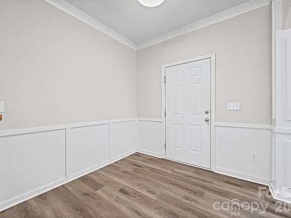 3rd image of 2166 Bluebell Way