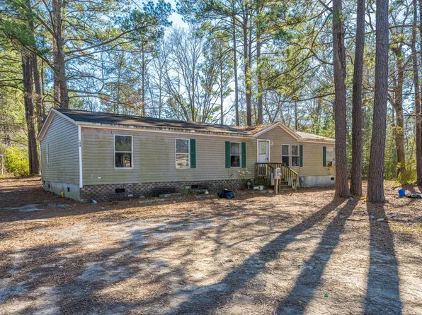 108 Lake Dr, Summerville, SC 29483