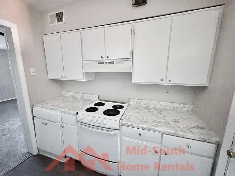 25 N Idlewild St #10 — Photo 7
