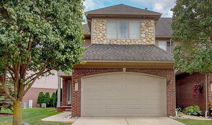 1st image of 47630 Lorie Ln