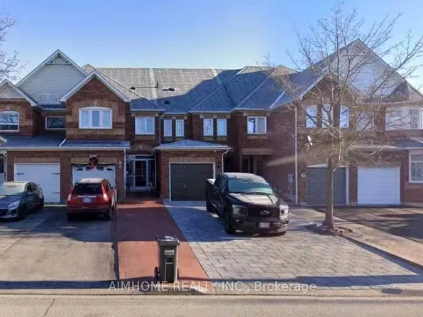 6905 Glory Ct, Mississauga, ON L5N 7E1