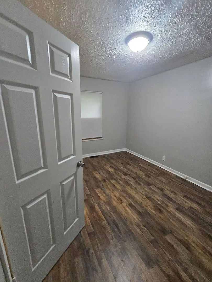 Two Bedroom Duplex Located on Eastside by 38th St and Emerson Ave — Photo 4