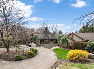 214 Clearview Rd, Aliquippa, PA 15001