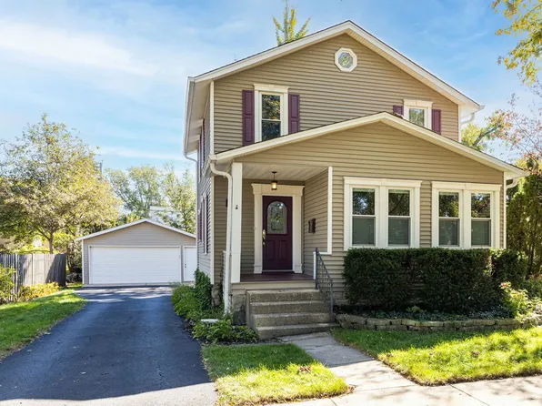 127 N Linden Ave, Westmont, IL 60559