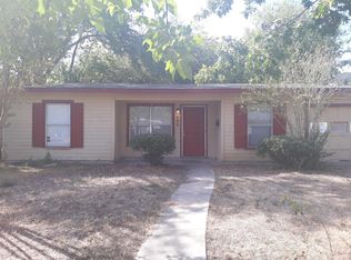 126 Laurelwood Dr, San Antonio, TX 78213