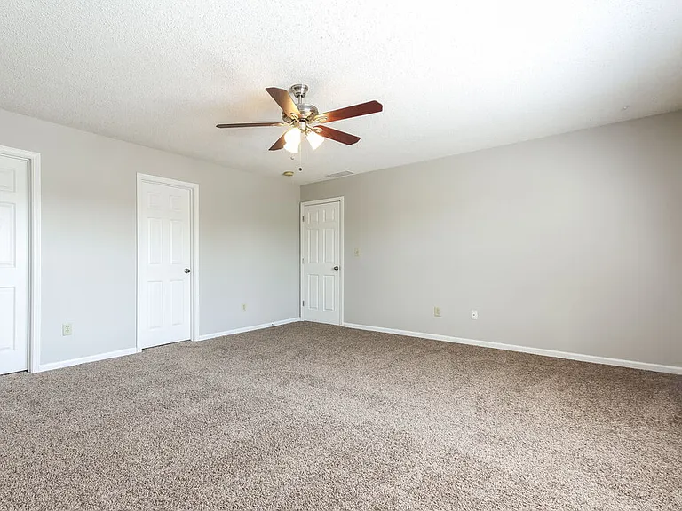 19166 Strand Ct — Photo 8