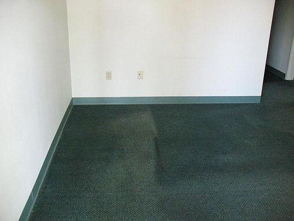 5th image of 1008 Willa Springs Dr Ste 100