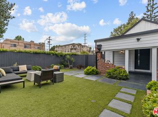 11525 Moorpark St, North Hollywood, CA 91602