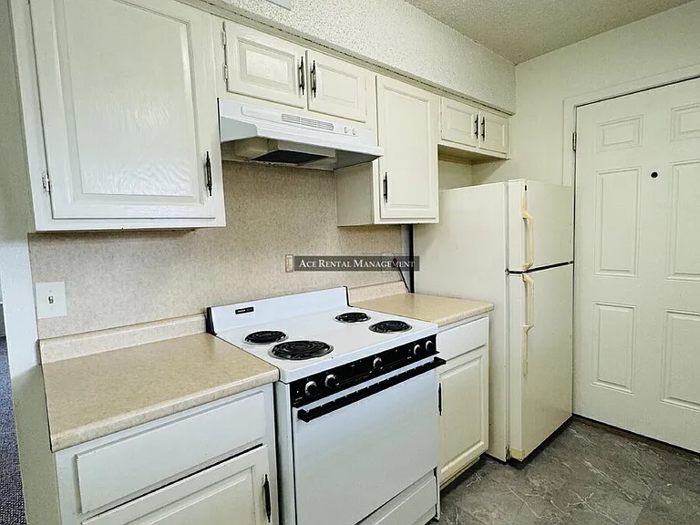 2901 Helena Ave #204 — Photo 6